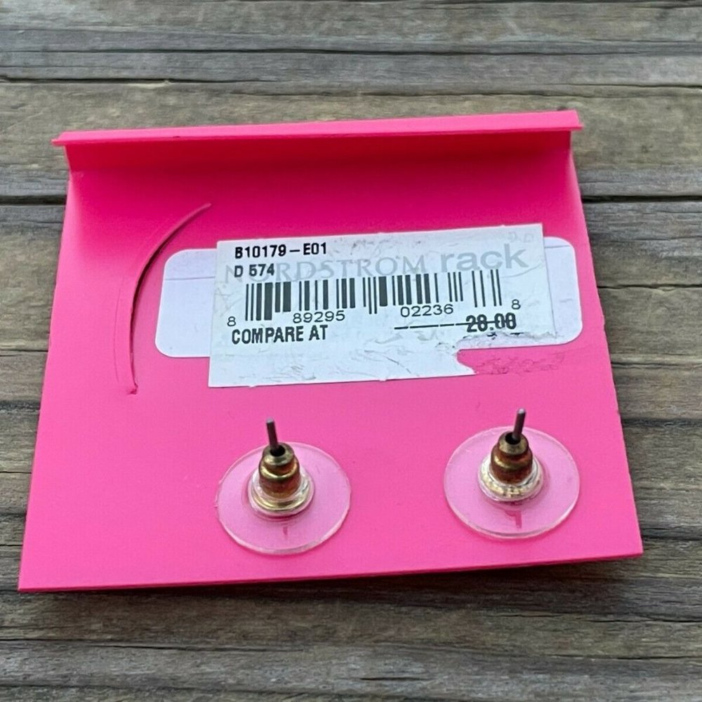 Betsey Johnson Earrings Valentines Day Gift Heart shape Earring Crystal Accent - Picture 5 of 12